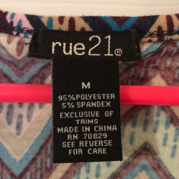 Sleeveless sundress with belt - Picture 3 of 3